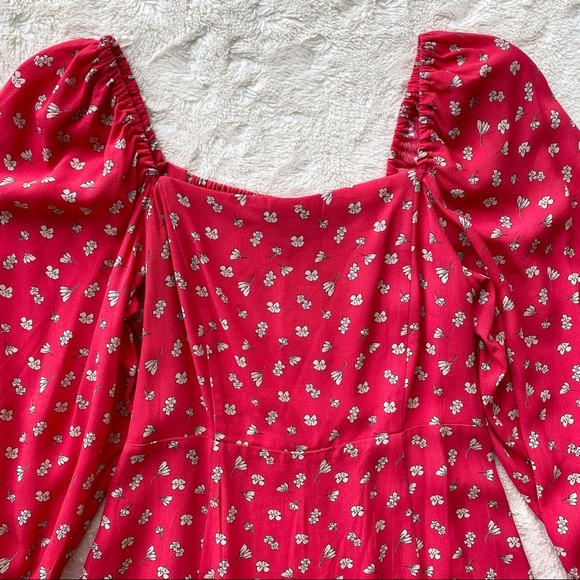 Bridgerton Sanctuary Cilia red floral square neckline smocked puff sleeves - Picture 4 of 13